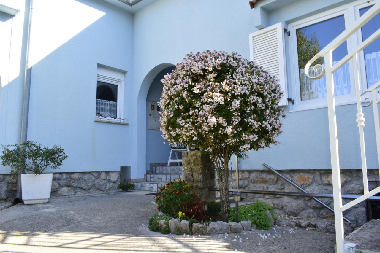 Apartment Blumen Oase Malinska Kültér fotó