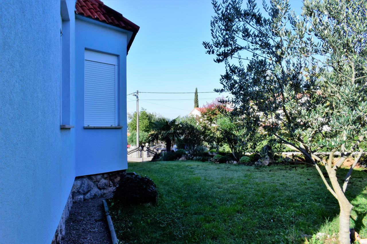 Apartment Blumen Oase Malinska Kültér fotó