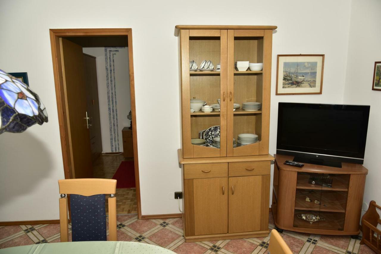 Apartment Blumen Oase Malinska Kültér fotó