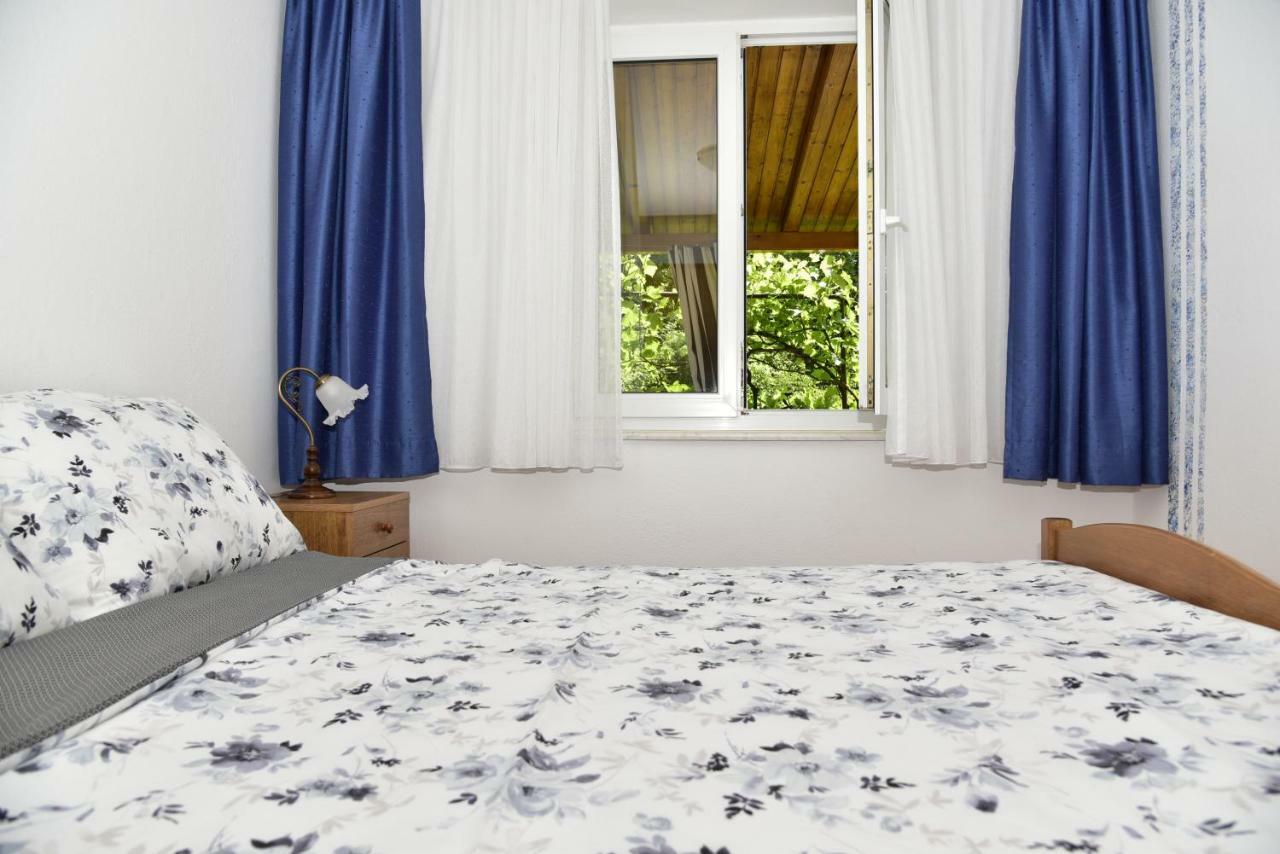 Apartment Blumen Oase Malinska Kültér fotó
