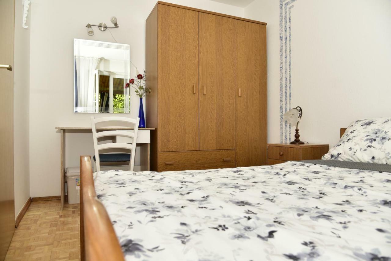 Apartment Blumen Oase Malinska Kültér fotó