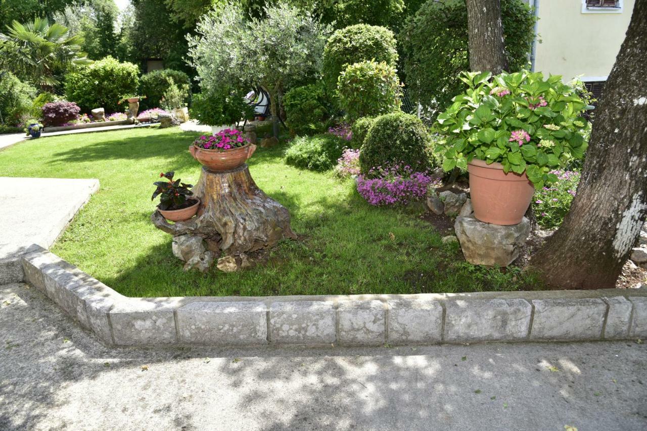 Apartment Blumen Oase Malinska Kültér fotó