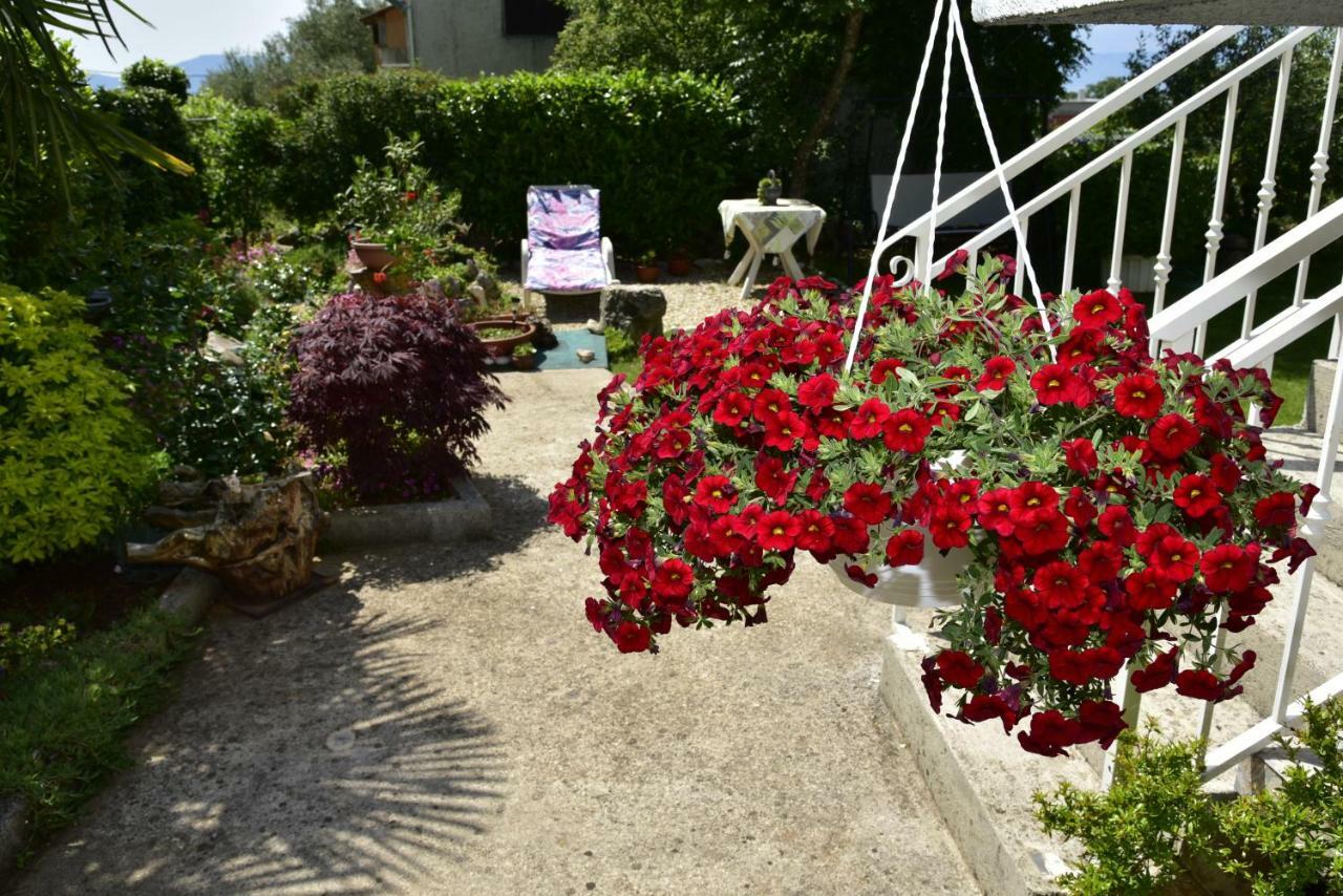Apartment Blumen Oase Malinska Kültér fotó