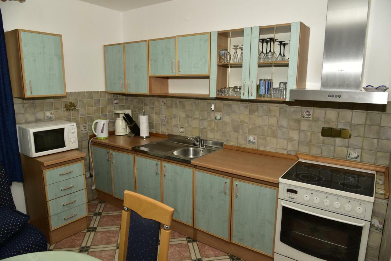 Apartment Blumen Oase Malinska Kültér fotó
